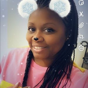 Meet your Posher, Angela